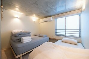 1 chambre, bureau, Wi-Fi gratuit, draps fournis