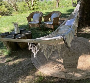 Property grounds - Fantastic vacation home in the middle of nature. Rest & relaxation guaranteed! (Grossmaischeid)