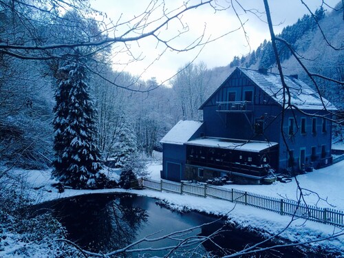Traumhaftes Feriendomizil in mitten  der Natur.  Ruhe & Entspannung garantiert !