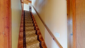 Interior - Luxury Lodge on 125 acres on Hocking Hills Farm (Logan)