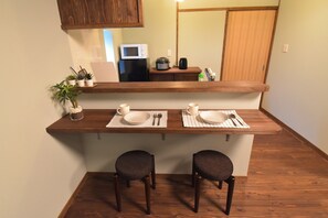 4 間睡房、書桌、免費 Wi-Fi、床單