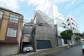 Exterior - MinamiAzabu MONO Center of MINATOGU Luxury 4storey Villa  No Smoking / Minato-ku Tokyo (Minato-ku)