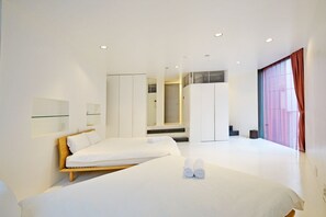 3 bedrooms, desk, iron/ironing board, free WiFi - MinamiAzabu MONO Center of MINATOGU Luxury 4storey Villa  No Smoking / Minato-ku Tokyo (Minato-ku)