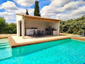 Piscine extérieure