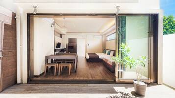 1 bedroom, desk, iron/ironing board, free WiFi