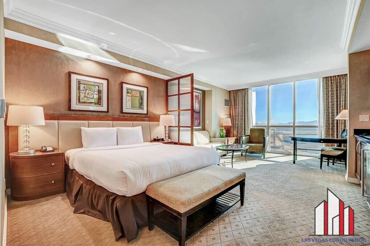 客房内保险箱、办公桌、熨斗/熨衣板、免费 WiFi