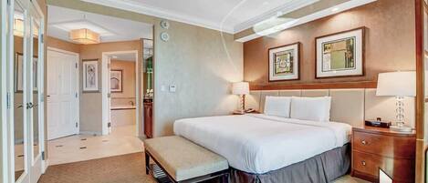 Coffre-fort, bureau, fer et planche Ă repasser, accĂšs au Wi-Fi (inclus)