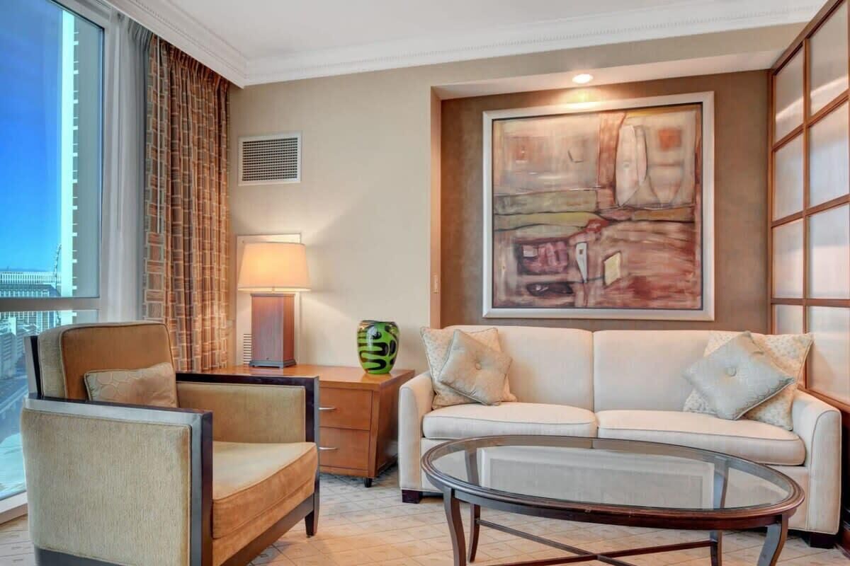 Télévision à écran plat, espaces bureaux