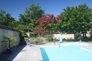 Seasonal outdoor pool, pool loungers - Le clos de la Salamandre (Duravel)
