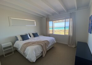 4 bedrooms, travel crib, WiFi, bed sheets - Osprey's View - Undoubtably one of the best views (Lancelin)