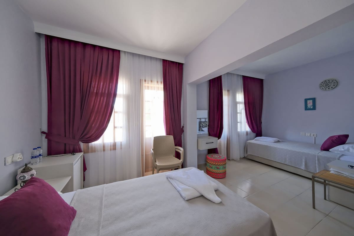 Superior Twin Room, Balcony