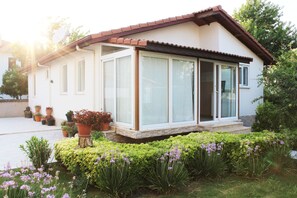 Villa, 3 Schlafzimmer, Terrasse | Ausblick vom Zimmer