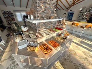 Tägliches inbegriffenes Frühstücksbuffet