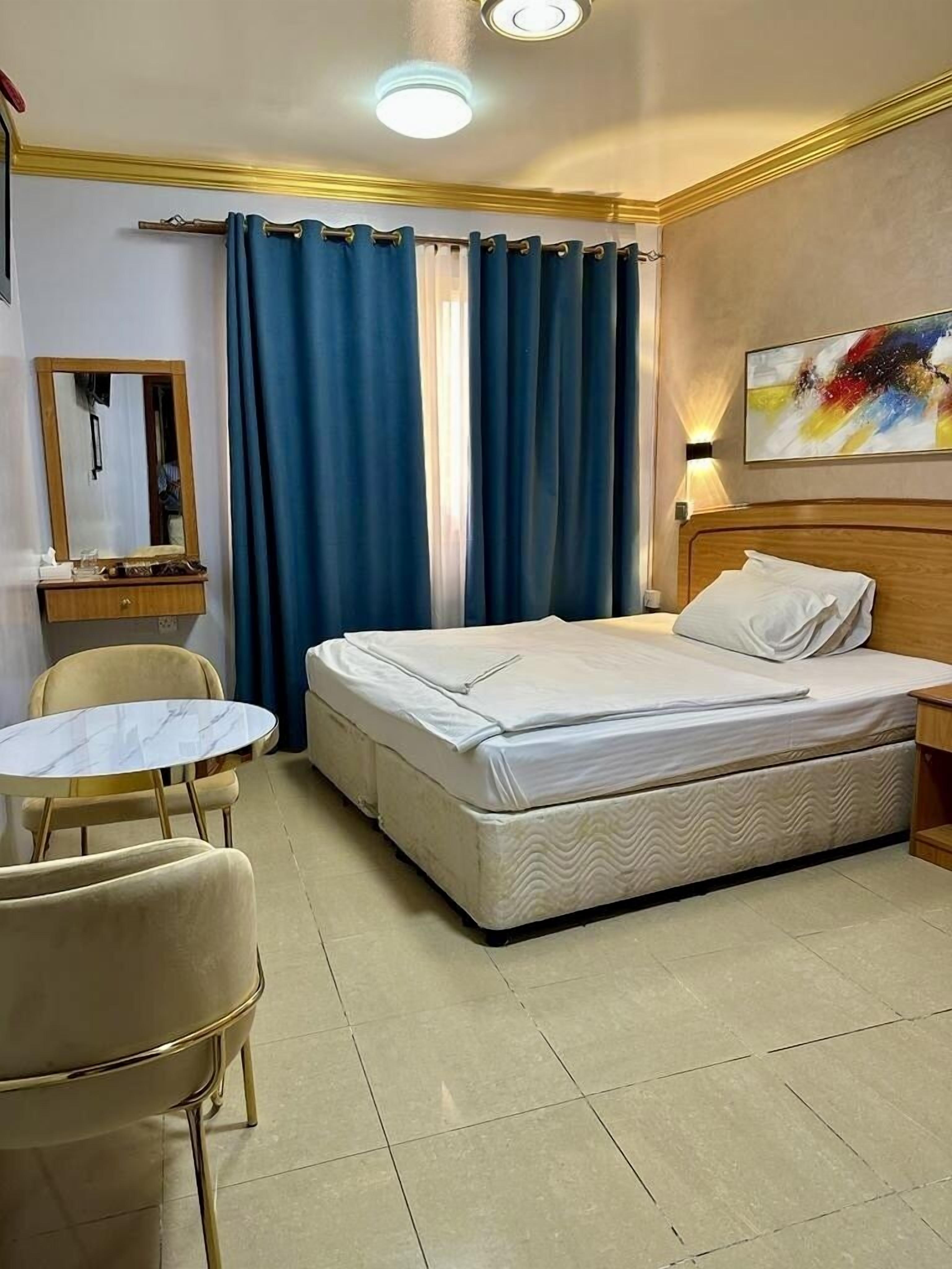 Photo - Maaeen Hotel