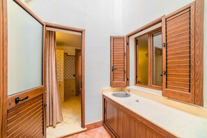 Shower, hair dryer, bidet - Almanzar 2 - Seaside home (Lampedusa)