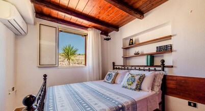 Ormos Residence - Seaside Villa