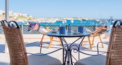 Kalammare 1 - Deluxe seafront apartment