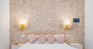 1 dormitorio, tabla de planchar con plancha, cuna de viaje y wifi