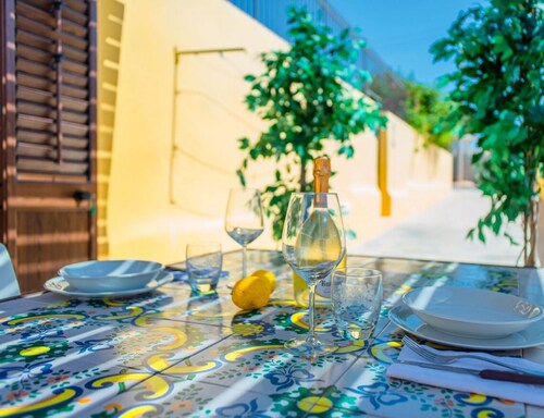 Ilios Residence - studio apartment with patio