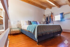 2 bedrooms, iron/ironing board, WiFi, bed sheets - Beach Front Villa 1 - sea view (Calabernardo)