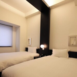 1 bedroom, desk, free WiFi, bed sheets