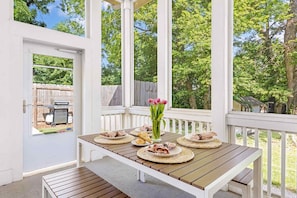 Outdoor dining