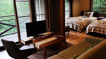 2 bedrooms, desk, iron/ironing board, WiFi (free)