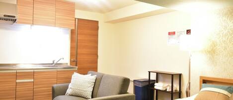 1 غرفة نوم ومكواة/لوح كي وواي فاي مجانًا وملاءات أسرّة