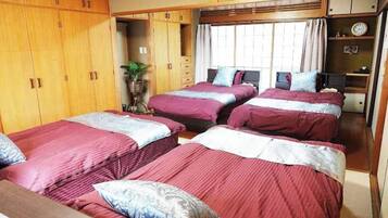 2 bedrooms, desk, iron/ironing board, free WiFi