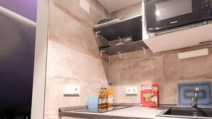 Luxury Loft, 1 Queen Bed with Sofa bed - Dragons Nest: Cozy & Modern Attic Loft Nuremberg (Schwaig bei Nuernberg)