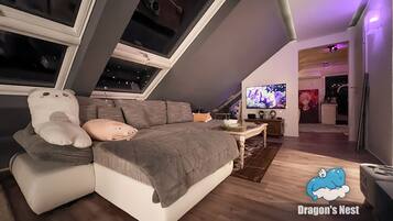 Luxe loft, 1 queensize bed met slaapbank | 2 slaapkamers, Italiaanse Frette-lakens, luxe beddengoed