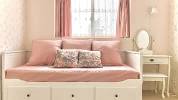 1 bedroom, desk, iron/ironing board, free WiFi