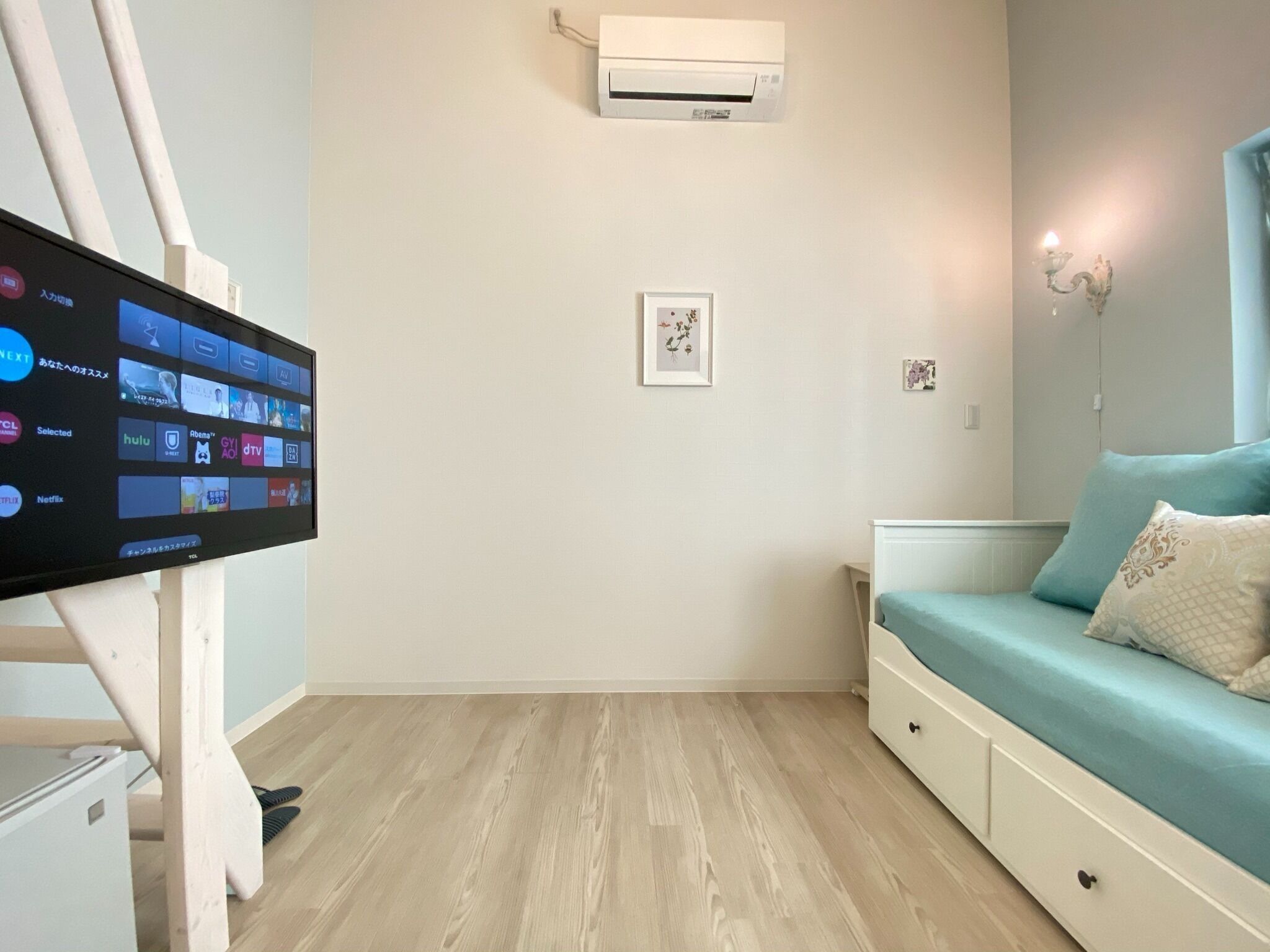 1 室のベッドルーム、デスク、アイロン / アイロン台、WiFi (無料)