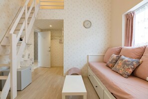 Interior - 3F Floor charter up to 11 people Newly built We / Osaka Ōsaka (Osaka)