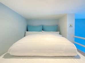 1 bedroom, desk, iron/ironing board, free WiFi