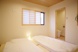 2 bedrooms, desk, iron/ironing board, free WiFi - 5mins to Shibuya sta Japanese style house / Shibuya-ku Tokyo (Shibuya-ku)