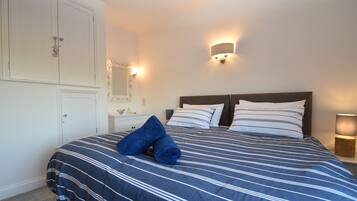 2 camere, ferro/asse da stiro, Wi-Fi gratuito, lenzuola