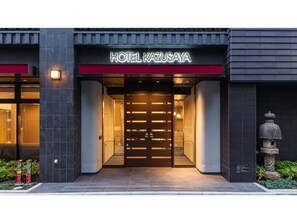 Exterior detail - All rooms are nonsmoking Semidouble with show / Chuo-ku Tokyo (Chuo-ku)