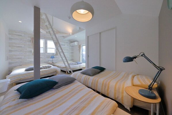 1 bedroom, desk, iron/ironing board, free WiFi - New construction Private house Directly from Kan / Osaka Ōsaka (Osaka)
