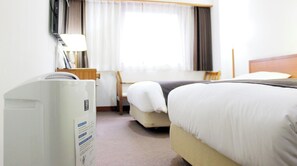 1 bedroom, desk, free WiFi, bed sheets