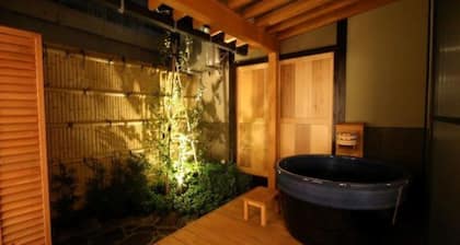 A 3minute walk from Takayama Station a singlefa / Takayama Gifu