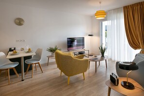 94-cm LED TV with digital channels, TV