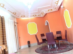 Dining - RESIDENCE PRINCESSE (douala)
