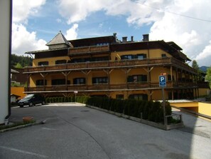 Exterior - Letizia by MoniCare family apartment in Chaletstill (Seefeld in Tirol)