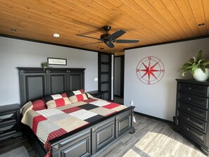 4 bedrooms, iron/ironing board, free WiFi, bed sheets - Modern 4 bd, 3 bath Cottage on Boshkung Lake, Haliburton (Algonquin Highlands)