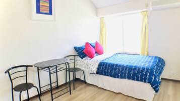 1 bedroom, desk, free WiFi, bed sheets