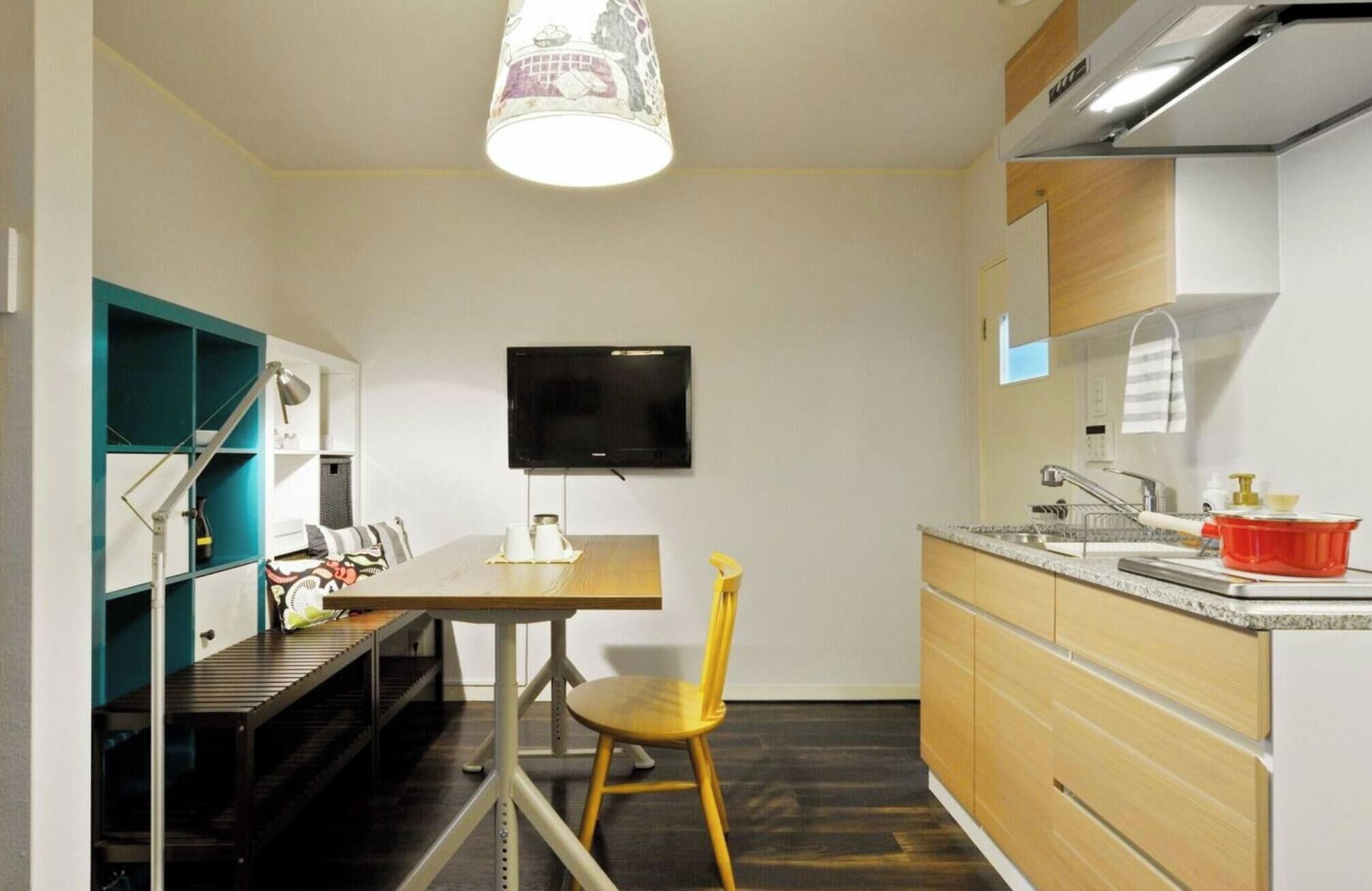 冰箱、微波炉、炉灶、厨具/餐具