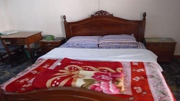 Standard Double Room | Iron/ironing board, free WiFi