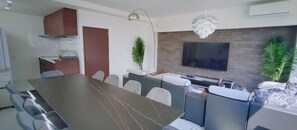 Interior - BBQ heated pool Jacuzzi Limited to 1 group / Nakagami-gun Okinawa (Nakagami-gun)