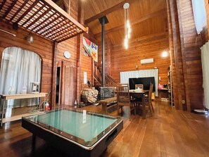 Interior - A lodge with a fireplace nestled in the forest of Aso accommodates up to 9 people / Aso Kumamoto (Aso)